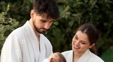 Theo Rose a publicat prima imagine cu chipul fiului ei și a lui Anghel Damian. Cum arată Sasha