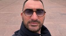 Pescobar a fost jefuit într-una din cele mai sigure țări din lume. Nici bine nu l-a cumpărat, că a și rămas fără el. Nici paguba de peste 1.000 de euro nu l-a deranjat: „În România, îmi las toate mașinile deschise”