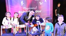Magicianul Robert Tudor pleacă în căutarea iepurașului. Spectacolul inedit va ajunge în 21 de orașe ale țării