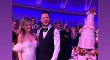 Roxana Hulpe, prezentatoarea Știrilor Pro TV, nuntă ca-n povești, plină de vedete. Cum au arătat cele două rochii superbe de mireasă