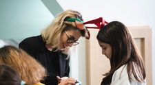 VIDEO Alina Vîlcu, Laura Boghiu și Andra Marinescu, cadouri înainte de Crăciun pentru copiii fără părinți