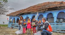 7800 de copii şi părinţi din mediul rural primesc pachete din partea World Vision România