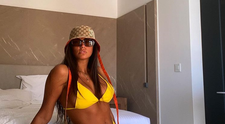 Antonia, fotografii senzuale în camera de hotel. Artista se află în vacanță în Mykonos