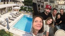 Cât trebuie să scoți din buzunar pentru o noapte de cazare la pensiunea deținută de Adela Popescu, Radu Vâlcan, Smiley, Răzvan Fodor și Gina Pistol în Vama Veche