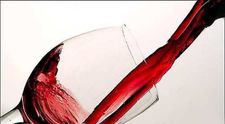Inventia geniala a unei romance face inconjurul lumii. A creat paharele de vin perfecte pentru iubitorii de natura