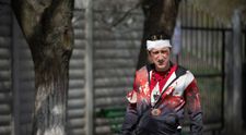 Giani descoperă de ce nu merge nimic bine în țară, în seara aceasta, de la 20:30, în Las Fierbinți