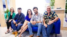 Românii au trăit aseară emoția primei ediții Visuri la cheie și s-au distrat alături de invitații quiz show-ului Pe bune?!