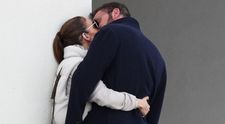 Au fost văzuți împreună la un an de la divorț. Când toată lumea credea că au rupt orice legătură și nu își mai vorbesc, cei doi au fost surprinși în timp ce făceau cumpărături de Crăciun