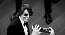Nicio misiune nu e imposibilă pentru Tom Cruise! Starul de 62 de ani, ovaționat aproape 8 minute la Cannes 2025, arată mai bine ca niciodată