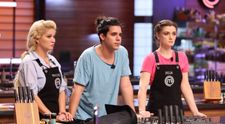 Giacomo, Delia și Nicolle, emoții mari înainte de anunțul chefilor. Cine dintre ei părăsește competiția MasterChef