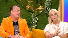 „Ce nu s-a spus niciodată despre iubirea Iulianei Marciuc cu Adrian Enache. 