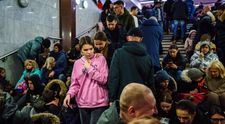 În timp ce obuzele tunau pe cer, un copil s-a născut în metroul din Kiev