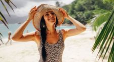 Corina Caragea, vacanță în nordul Italiei, într-un hotel interzis copiilor