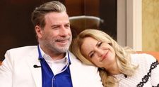 John Travolta nu mai arată așa. Actorul și-a schimbat look-ul înainte de Revelion