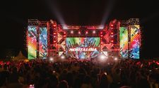 Cel mai mare dans de Asereje are loc la  NOSTALGIA Litoral 2025, între 29 și 30 august, pe plaja La Nueva Cucaracha din Mamaia