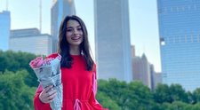 Laura Bretan s-a tranformat într-o adevărată domnișoară. Cum arată în ziua în care a absolvit colegiul