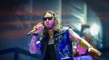 Record de participanți în a doua zi la Neversea. Peste 75.000 de oameni s-au distrat la concertele lui MALUMA, Mahmut Orhan, Don Diablo