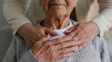 Vârsta maximă până la care poate trăi un om, chiar dacă medicina ar învinge toate bolile. Răspunsul cercetătorilor