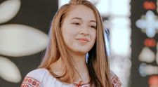 Durere fără margini după moartea Andreei Micu, îndrăgita interpretă de muzică populară! Mesajul transmis de bunicul ei: „17 ani de bucurii, 17 ani fericiți lângă tine”