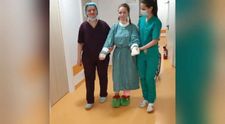 Alexia, fata de 15 ani cu brațele replantate, a reușit să cânte la pian! Videoclipul emoționant cu tânăra din Botoșani