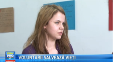 Nu a intrat la Medicina, dar salveaza vieti zilnic. Povestea unei voluntare de 19 ani, care a castigat respectul multora