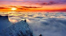 Fotografii deasupra norilor. 12 imagini care te vor lasa fara cuvinte :)
