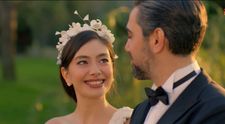 Neslihan Atagül şi Kadir Doğulu au devenit părinți și au publicat prima poză în formula de trei. Ce nume deosebit au ales celebrii actori turci pentru băiețelul lor
