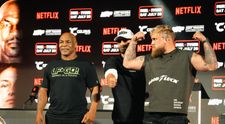 Care este starea de sănătate a lui Mike Tyson, după ce i s-a făcut rău într-un avion