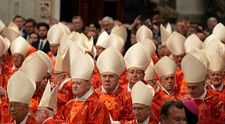 Cât câștigă un papă și cardinalii de la Vatican? Salariile liderilor Bisericii Catolice și decizia surprinzătoare a Papei Francisc din 2021: de ce le-a tăiat din venituri