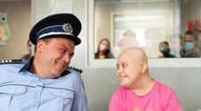 Polițistul din Fierbinți, surpriză emoționantă pentru o fată cu leucemie! Ce au povestit cei de la 