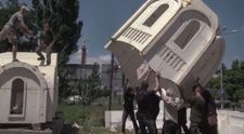 Au construit o biserică într-o singură zi. Cum a fost posibil
