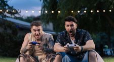 Smiley și Theo Zeciu lansează „VTM”, piesa-trofeu de 1,5 milioane de abonați!
