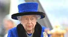 La 96 de ani, Regina este obligată să se lase de băutură