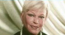 Christine Valmy cauta tutore pentru…sot!
