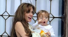 Fiica Angeline Jolie, apariție rară alături de mama ei. Cât de mult a crescut Vivienne și cu cine seamănă