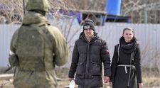 Familia din Ucraina care a trăit trei săptămâni cu 5 soldați ruși în casă. Ce s-a întâmplat cu invadatorii