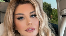 Mulți ar confunda-o cu Lady Gaga. Loredana Groza, apariție electrizantă la Nostalgia: 
