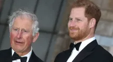Regele Charles, „consternat, șocat și întristat” de cel mai recent „acces de furie” al prințului Harry împotriva consilierilor regali