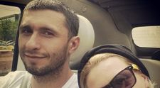 Dragos Bucur, vacanta cu rulota alaturi de familie. Actorul a povestit cum decurge o astfel de calatorie