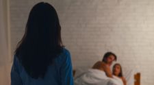 Caz incredibil de infidelitate! Cum a aflat o femeie că soțul a înșelat-o timp de 16 ani