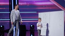 Povestea incredibilă a lui Albert Pascotescu, copilul-geniu care i-a uluit pe jurații de la Românii au talent! Carmen Tănase: „Eu mă aflu în fața unui fenomen. M-a lăsat cu gura căscată!”