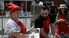 MasterChef, 20 octombrie. Geta, desemnată de Chefi să guste gulașul din toate echipele: „Ăsta e foarte rău!”