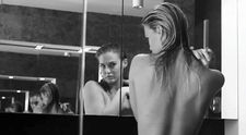 Bar Refaeli apare nud in cea mai sexy reclama la lenjerie intima: VIDEO