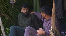 Robert Moscalu nu-și poate stăpâni lacrimile după ce Andrei Ciobanu povestește despre decesul mamei sale. Drama prin care au trecut cei doi concurenți de la Survivor All Stars