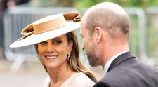 Cum se îmbracă o prințesă la nunta altcuiva? Kate Middleton a oferit o lecție de eleganță și bun-gust fără să fure lumina miresei