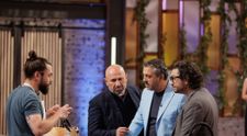 MasterChef, 29 septembrie 2025. S-a încheiat prima probă din bucătăria MasterChef. Cine este primul concurent trimis la proba sub presiune. Preparatul său lasă de dorit: „Seamănă cu o ceapă degerată”
