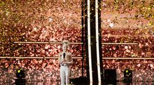 Românii au talent, 20 martie 2026. Cine e Anastasia Horbatsevych, fetița de 8 ani care primit Golden Buzz de la Smiley și Pavel Bartoș! Momentul magic de acrobație a dus-o direct în semifinală: „Ești cea mai bună din lume”