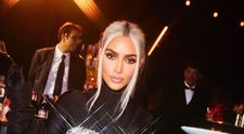 Kim Kardashian, refuzată la Jubileul de Platină al Reginei Elisabeta a II-a? Ce spun apropiații vedetei