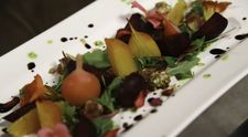 Reteta Veselina Iovanovici: Salata de sfecla rosie