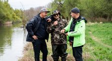 Sorin Bontea, Cătălin Scărlătescu și Florin Dumitrescu iau Delta Dunării cu asalt. De la botezul masterchefului plictisit de pescuit, la cursa acvatică demnă de raliuri